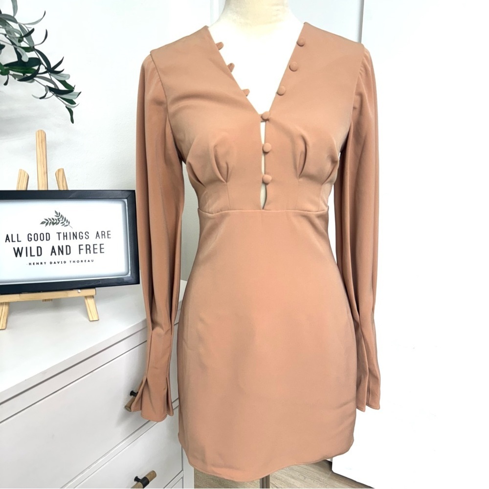 NWOT Lovers + Friends Elena Mini Dress in Neutral Peach Size Small - Picture 15 of 16